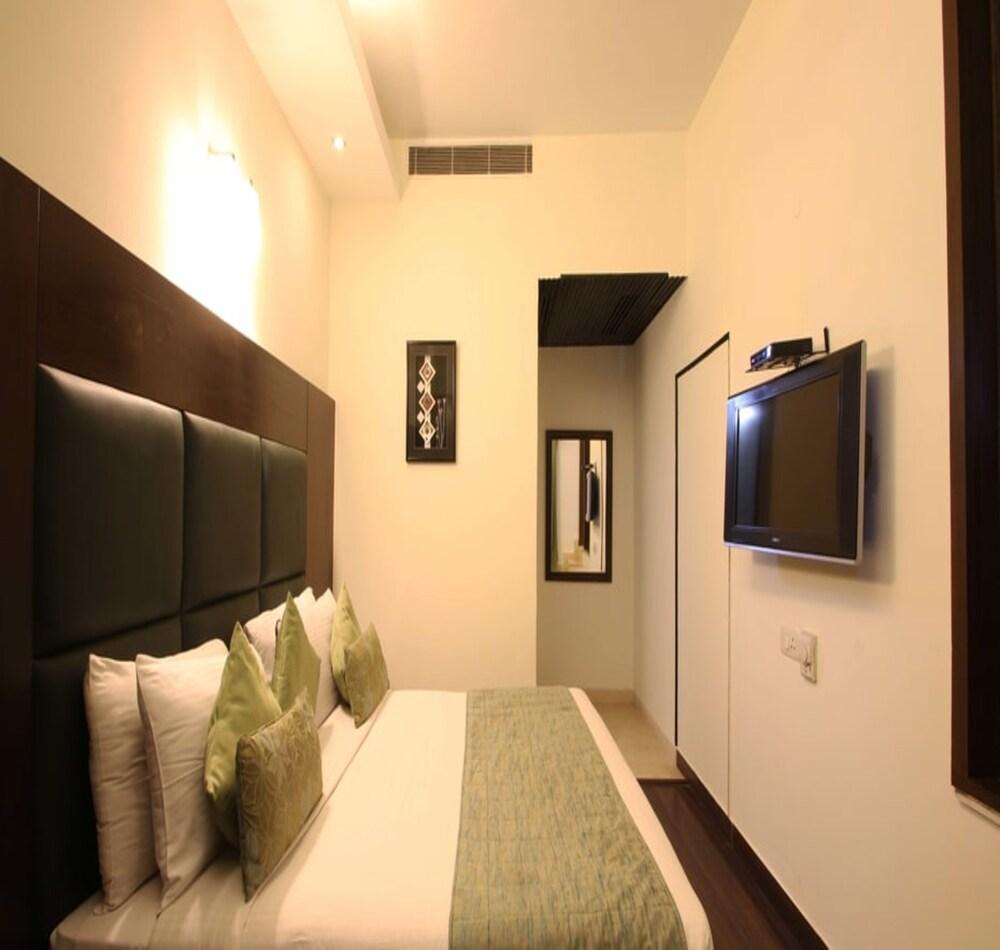 Jht Hotels 新德里 外观 照片